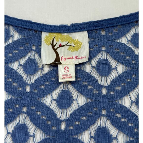 Fig and Flower Top Embroidered Floral with Lace Yoke Size Small (066) - Picture 3 of 10